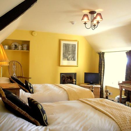 The Hunters Rest Inn Clutton Dış mekan fotoğraf